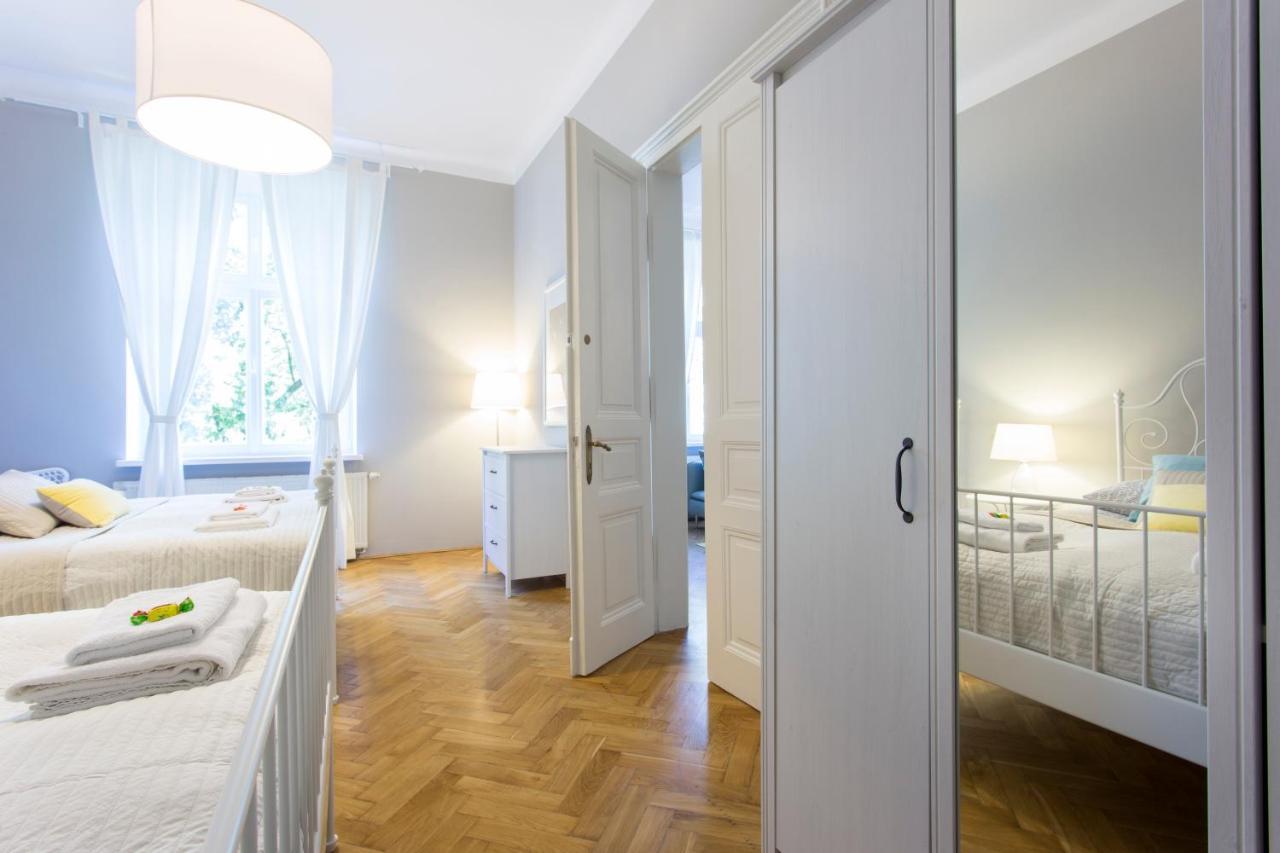 Tyzenhauz Grand Apartaments Cracóvia Exterior foto